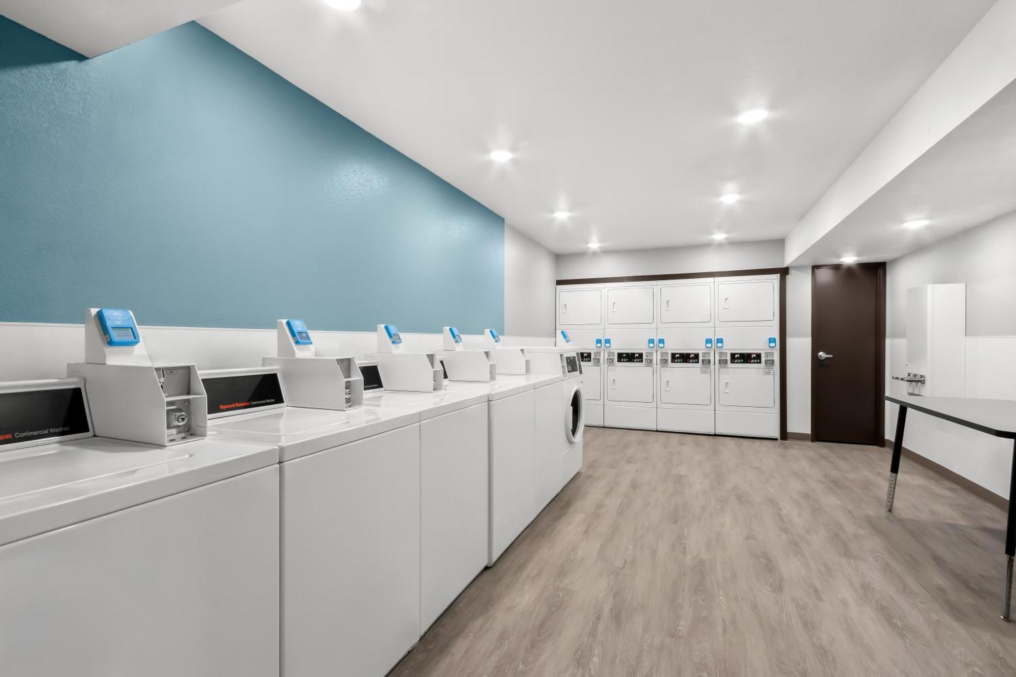 Woodspring Suites Chandler Phoenix Medical Center エクステリア 写真